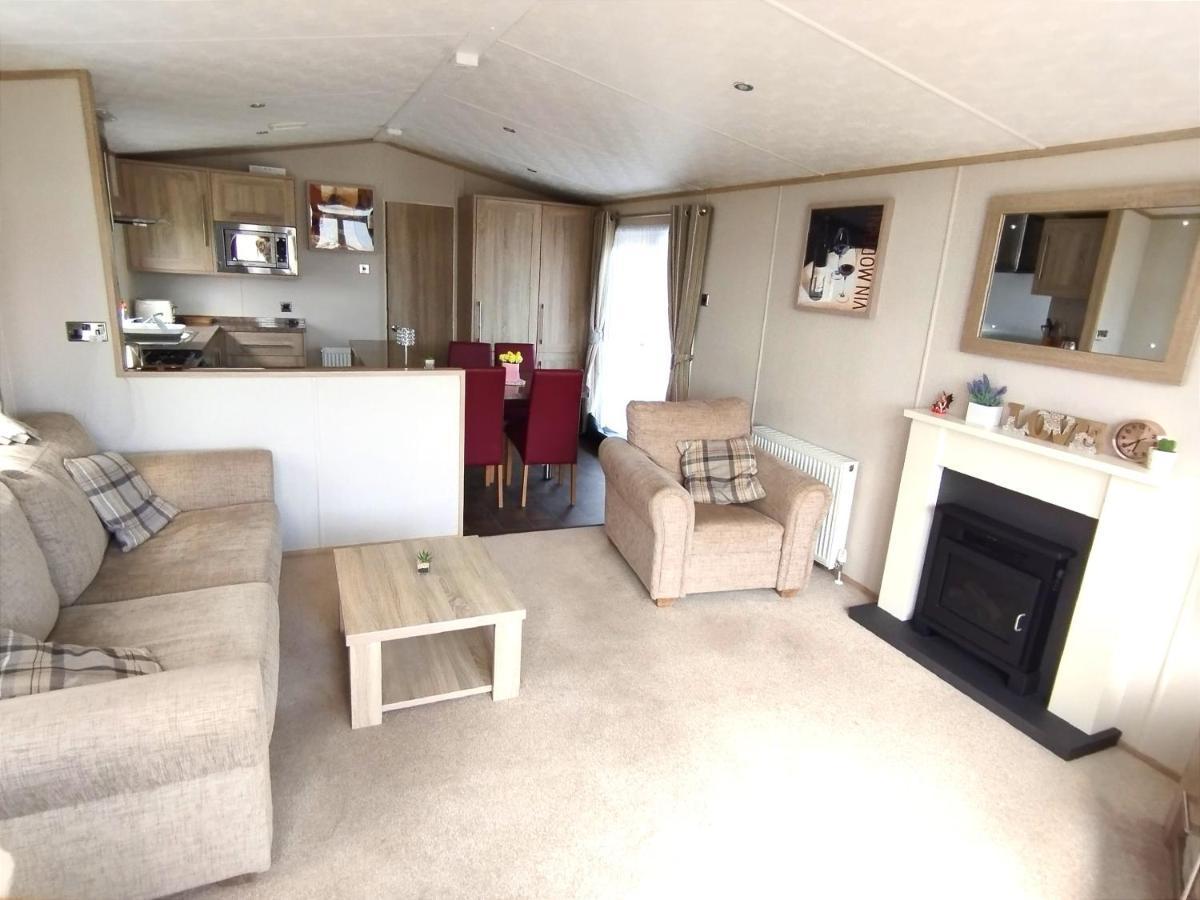 Sand Le Mere Holiday Village Caravan Hire Tunstall  Exteriör bild